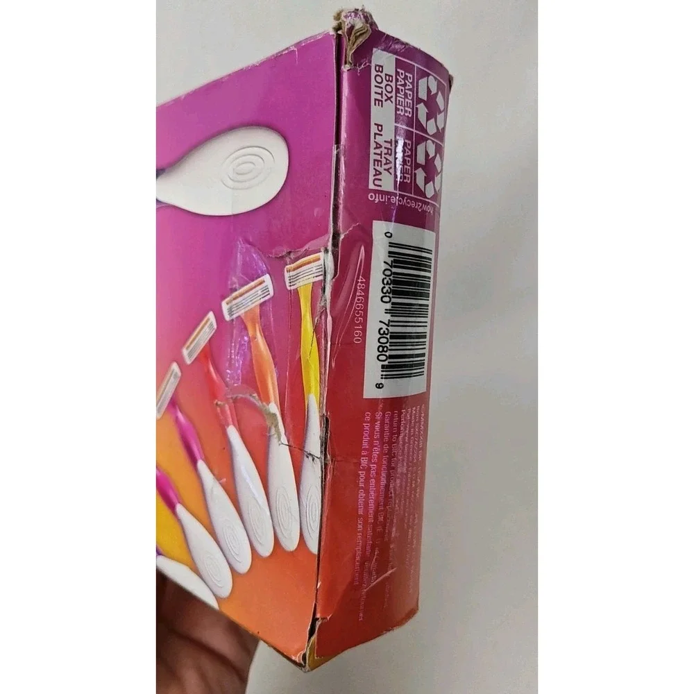 BIC Soleil Smooth Colors‎ Women's Disposable Razors 14 Count 3 Blade System NEW